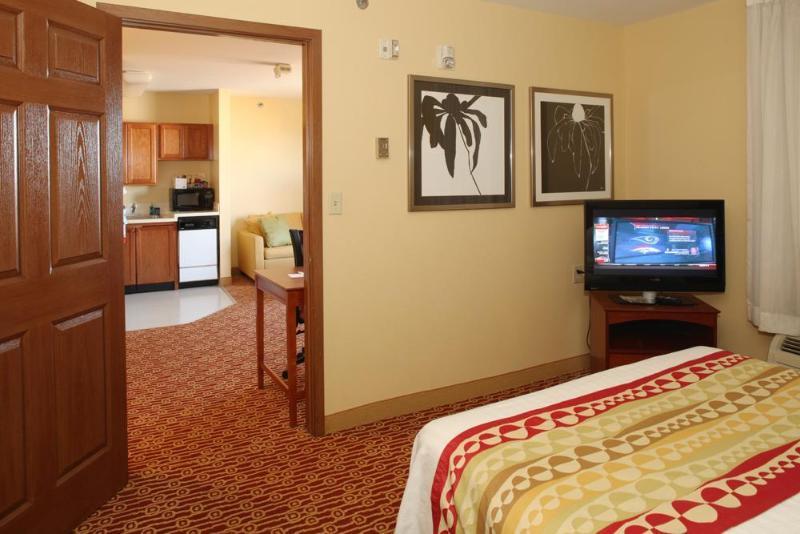 Towneplace Suites Cleveland Стритсборо Экстерьер фото
